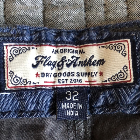 Flag and Anthem Mens shorts - W32 - dark gray. Like new - Picture 3 of 4